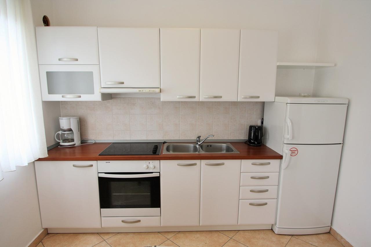 Apartment Bilic With Balcony Пореч Экстерьер фото