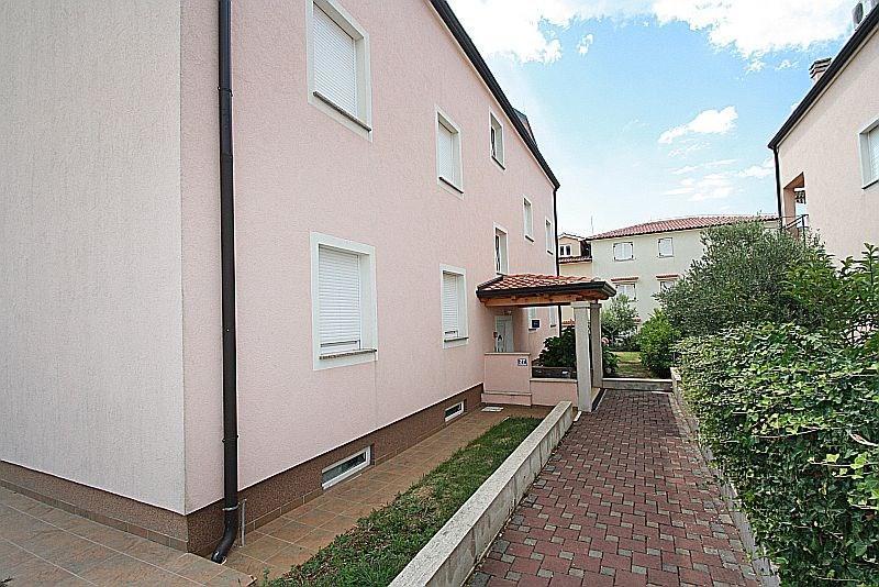 Apartment Bilic With Balcony Пореч Экстерьер фото